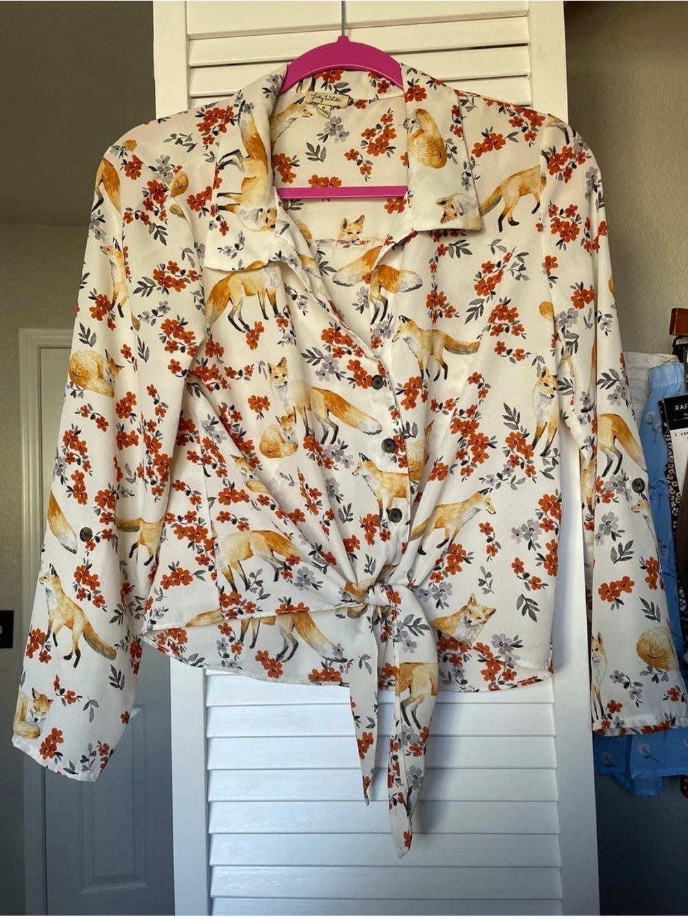Women’s Cream Fox Print Tie-Front Blouse